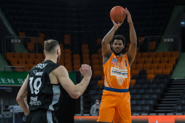 高龄再次复 高龄再次复